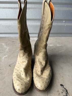 Tony Lama Vintage Full Quill Ostrich Leather Western Cowboy Boots Beige